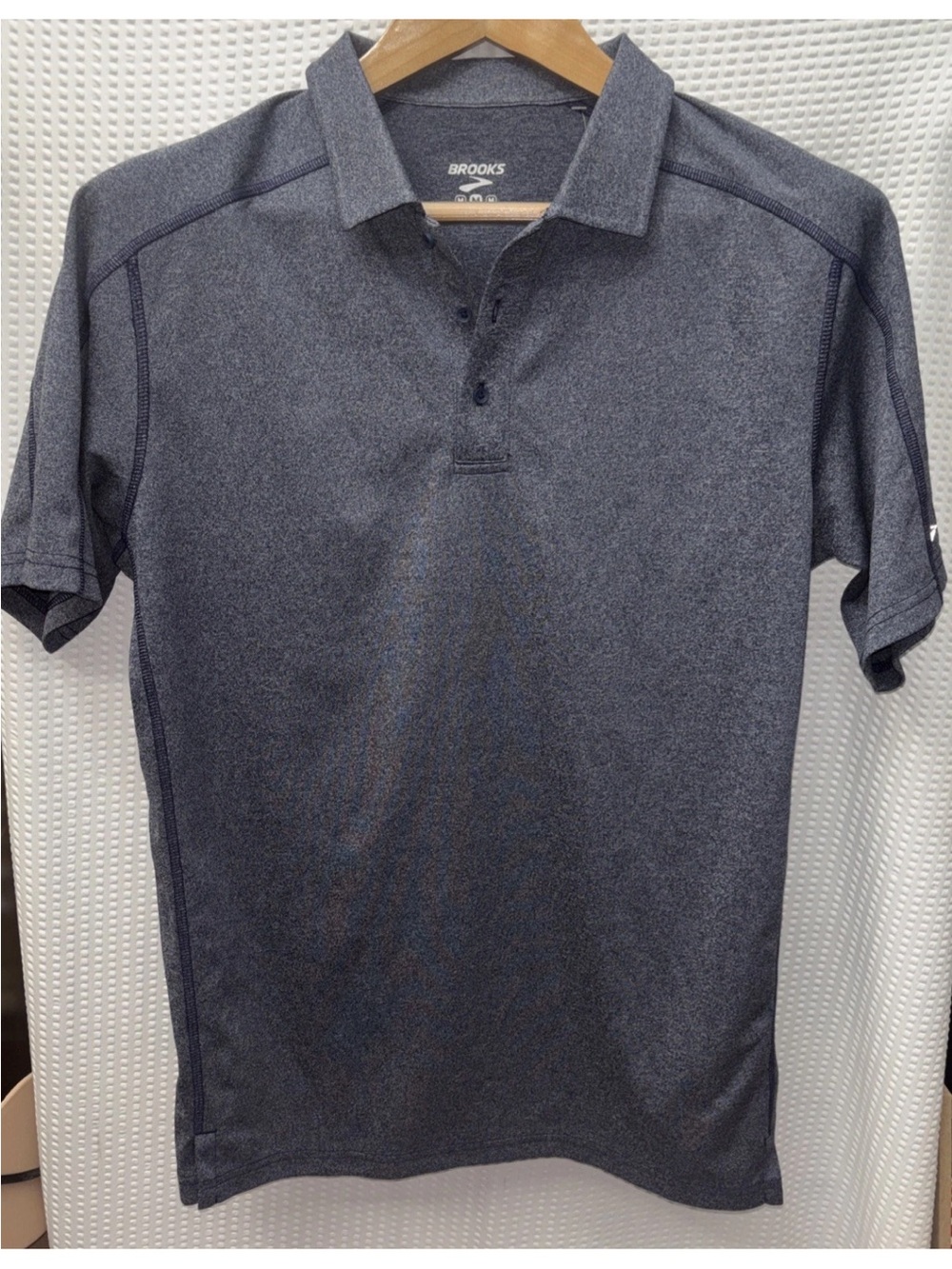 NWT Brooks grey men's performance polo Sz Medium